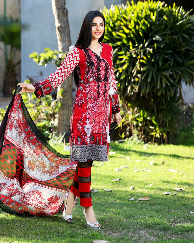 Mahae Embroidered Lawn 2017 - 05A