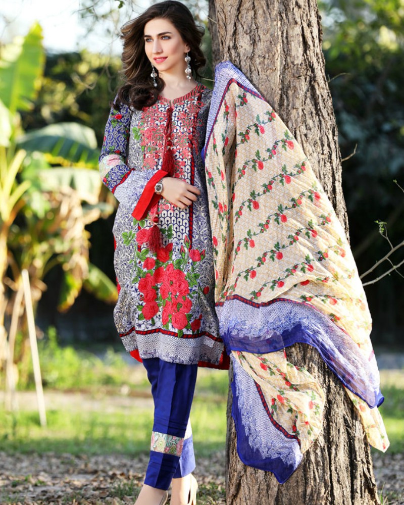 Mahae Embroidered Lawn 2017 - 08B